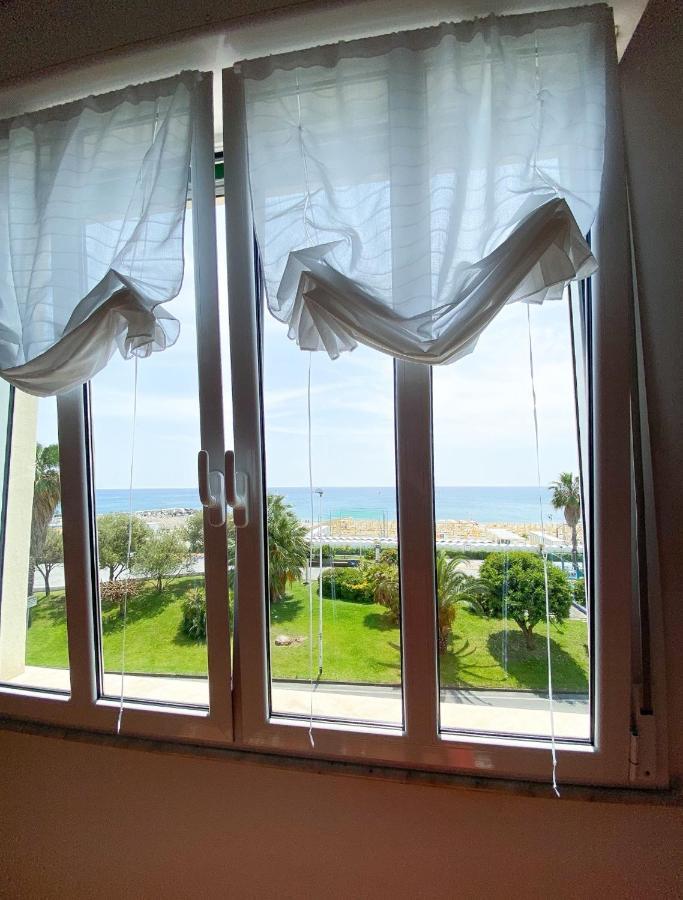 La Casetta Di Nonno Vittorio Albissola Marina Extérieur photo