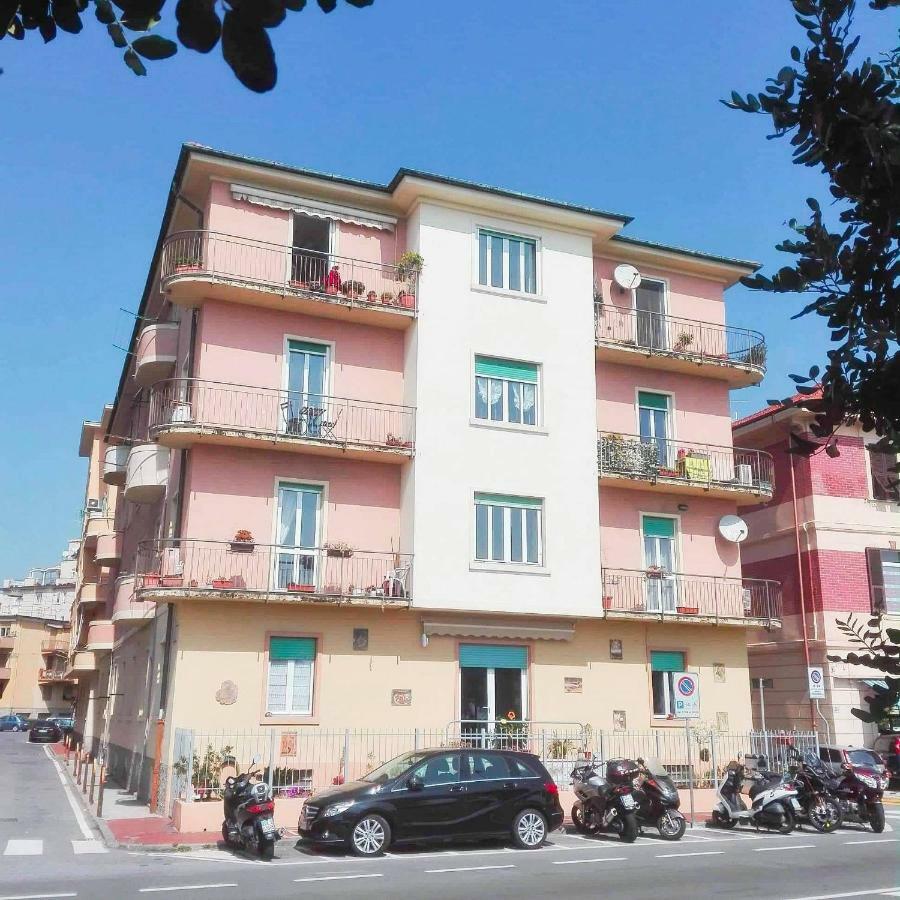 La Casetta Di Nonno Vittorio Albissola Marina Extérieur photo